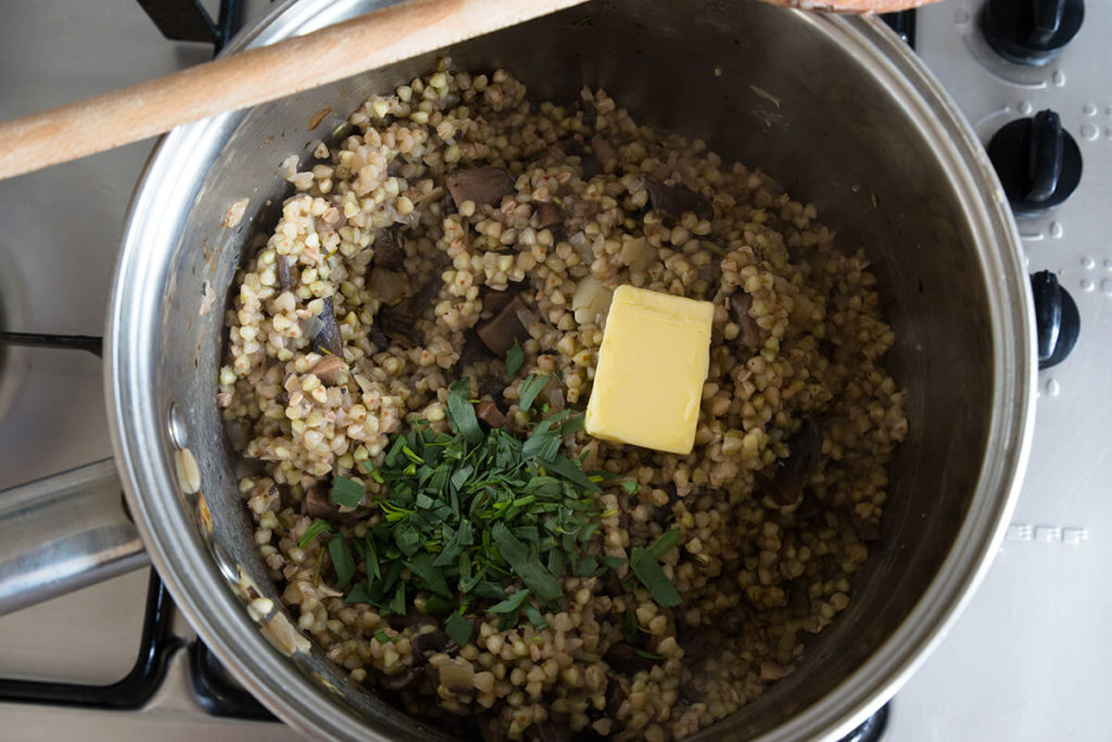 grano saraceno con funghi