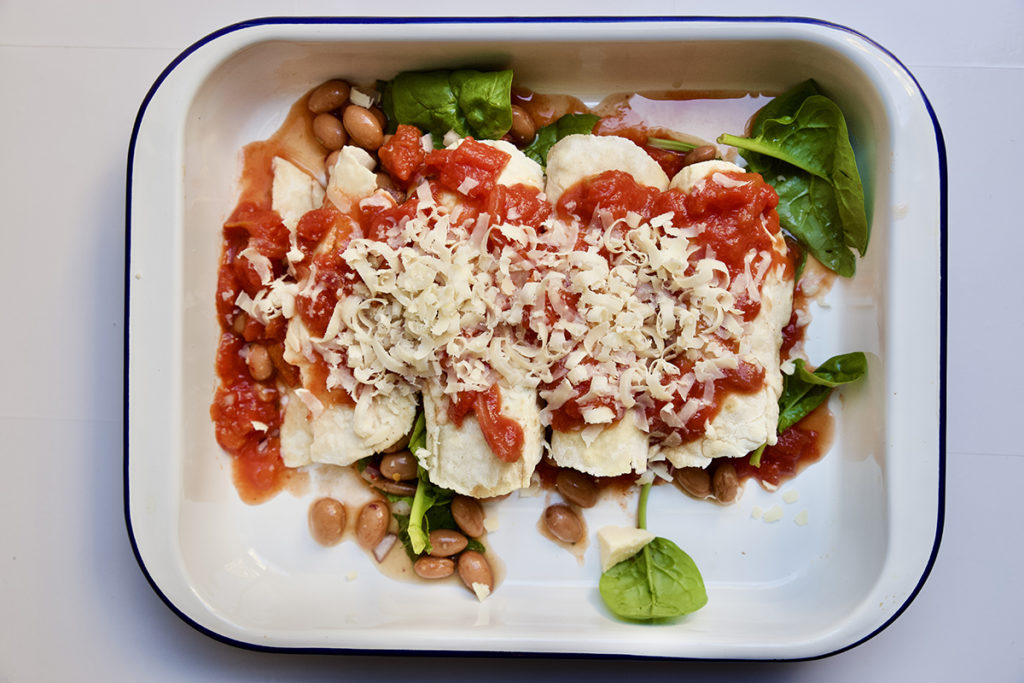 Enchiladas con pomodoro e spinaci